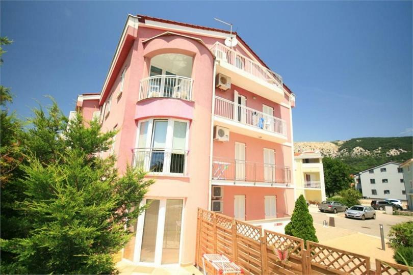 Beautiful Apartment Lovorka 6 , Baska, Krk Bagian luar foto